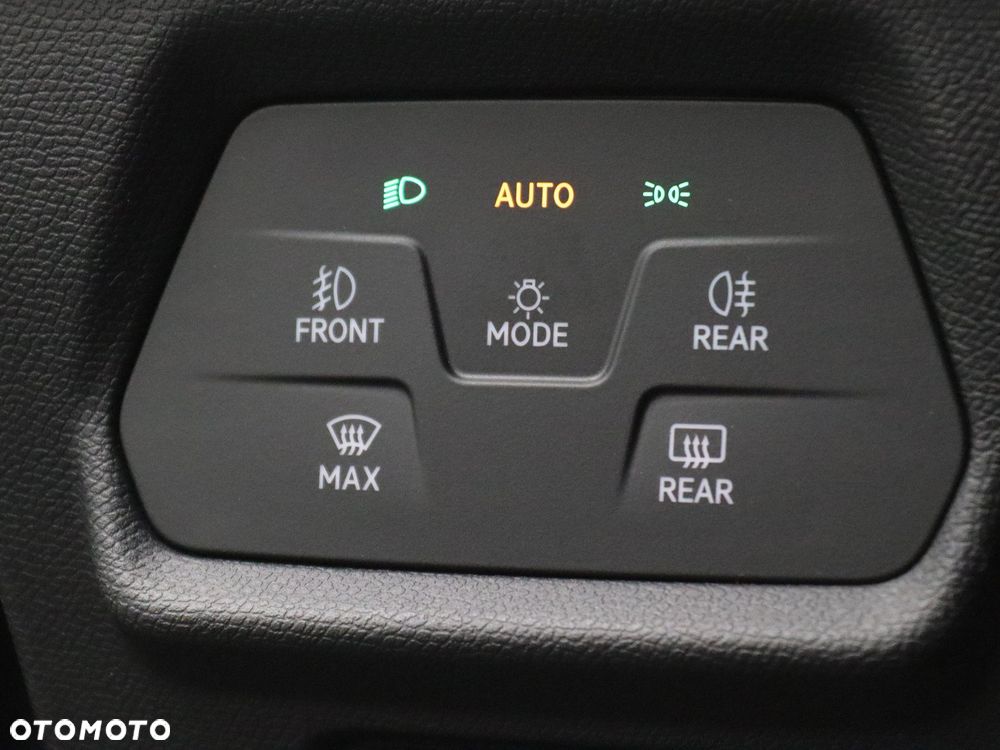 Cupra Formentor 1.5 e-Hybrid DSG VZ - 40