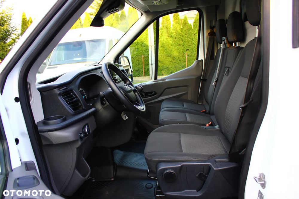 Ford TRANSIT  2.0 TDCI 130KM L2H2 BLASZAK 3 OSOBOWY - 17