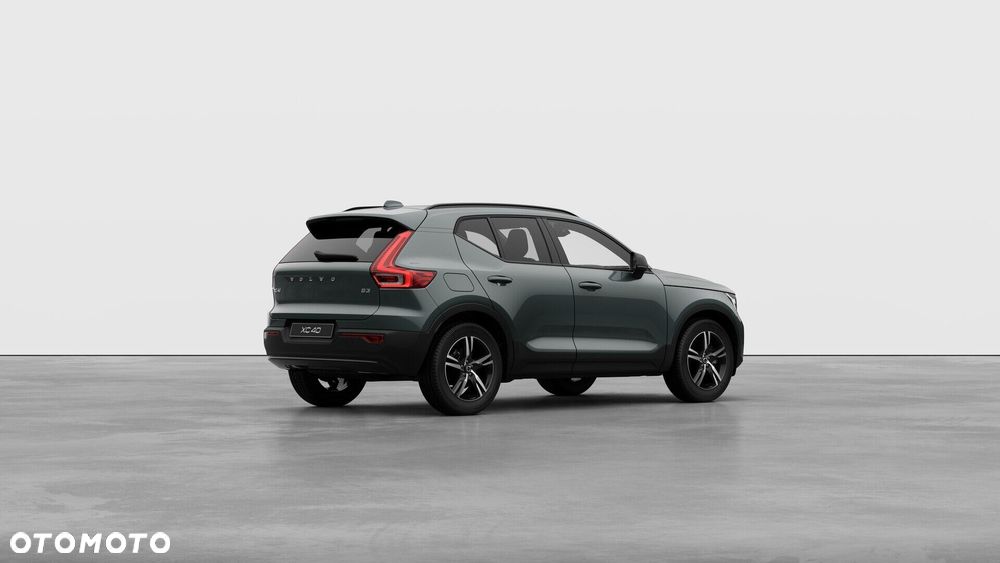 Volvo XC 40 B3 Plus Dark - 6