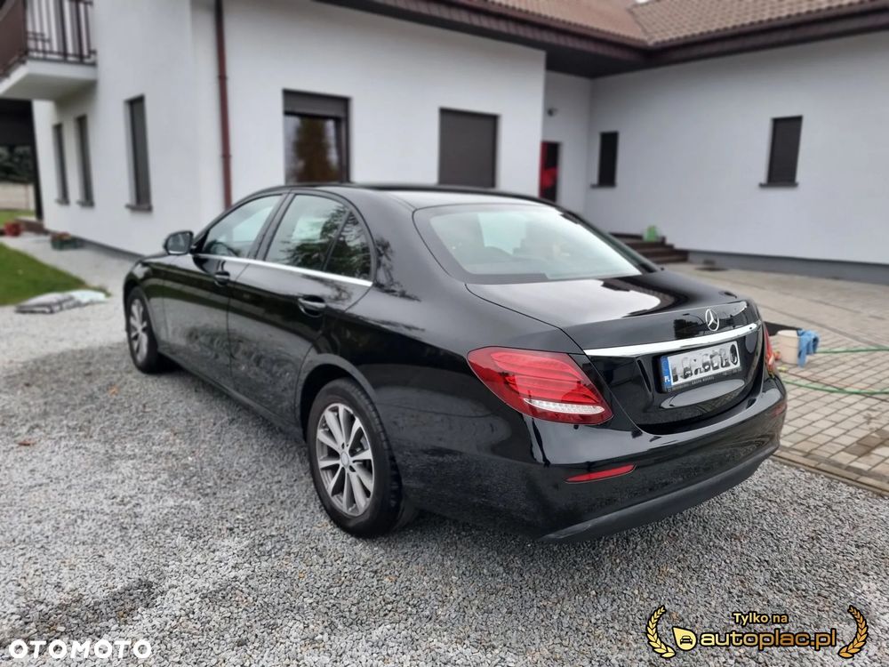 Mercedes-Benz Klasa E 220 d 9G-TRONIC - 4