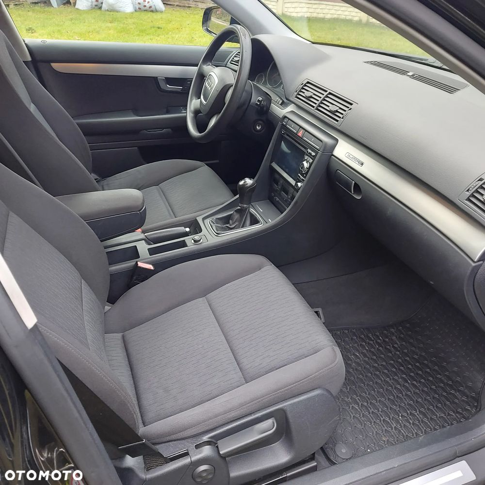 Audi A4 Limousine 2.0 TDI DPF quattro Ambiente - 11