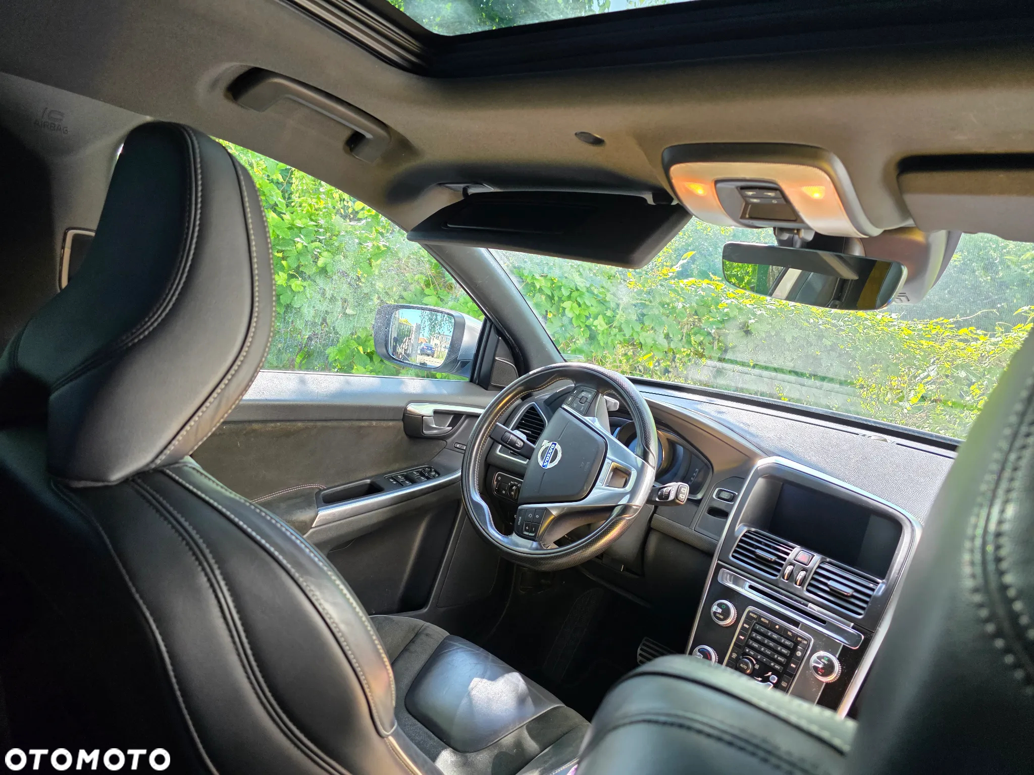 Volvo XC 60 D4 R-Design - 17
