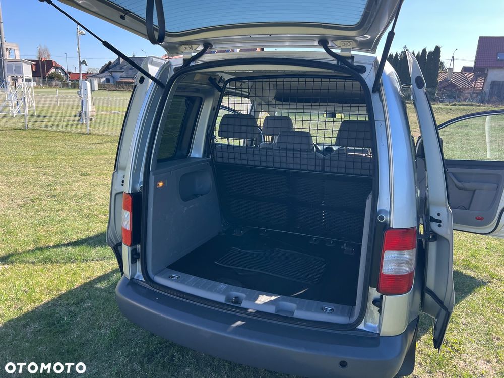 Volkswagen Caddy - 10