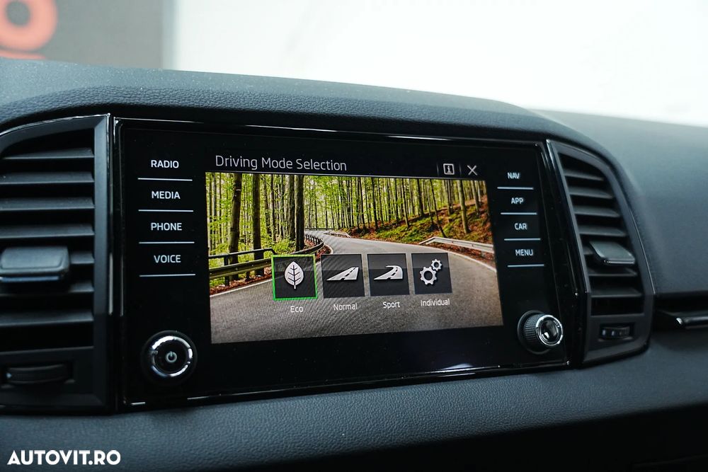 Skoda Karoq 1.5 TSI ACT DSG Sportline - 32