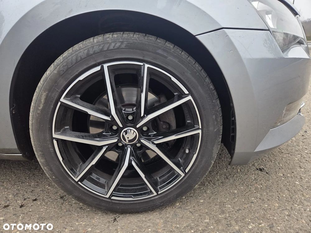 Skoda Superb 2.0 TDI Active - 12