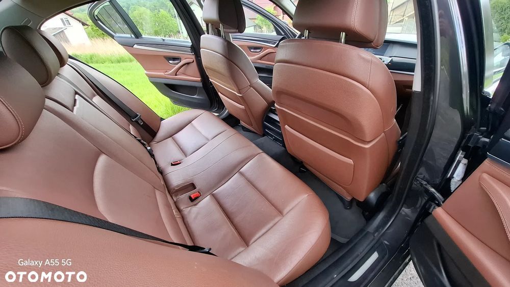 BMW Seria 5 535i xDrive - 12