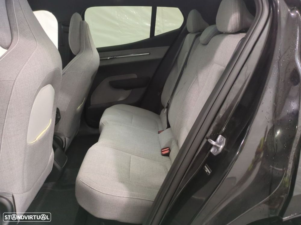 Volvo EX30 Twin Motor Performance AWD Black Edition Ultra - 8