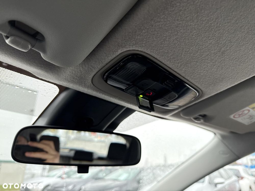 Toyota Yaris Hybrid 1.5 Comfort - 25