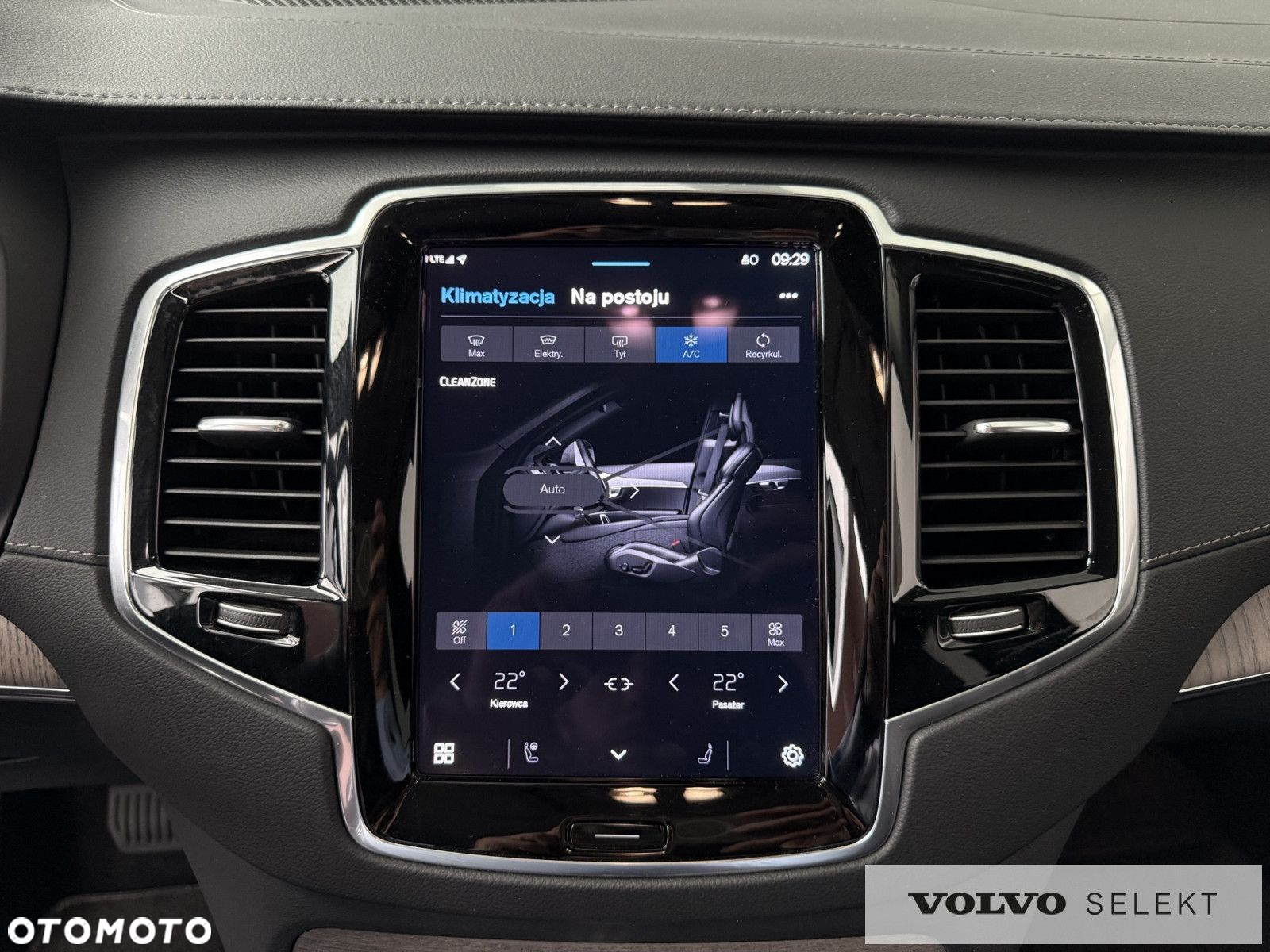 Volvo XC 90 - 22