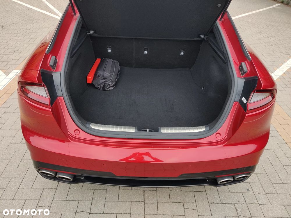 Kia Stinger - 23