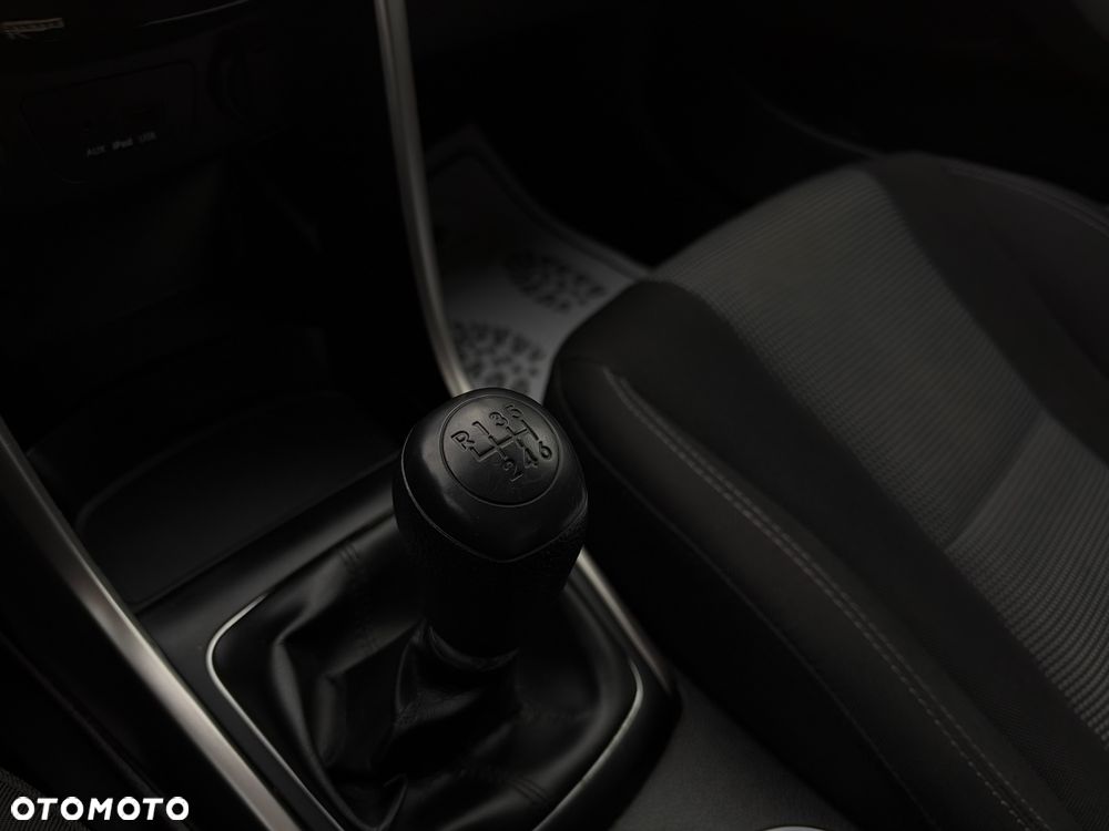 Hyundai i30 1.4 Fifa World Cup Edition - 23