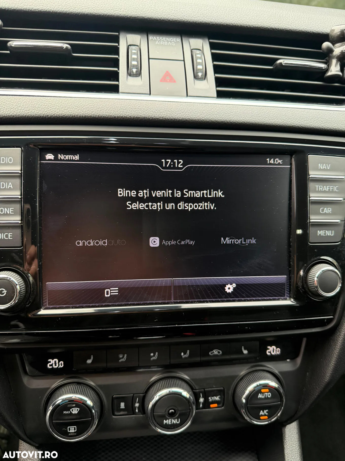 Skoda Octavia 2.0 TDI DSG RS - 18