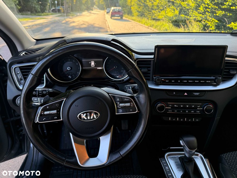 Kia XCeed - 4