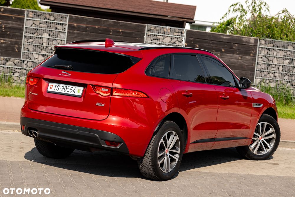 Jaguar F-Pace 20d AWD R-Sport - 10