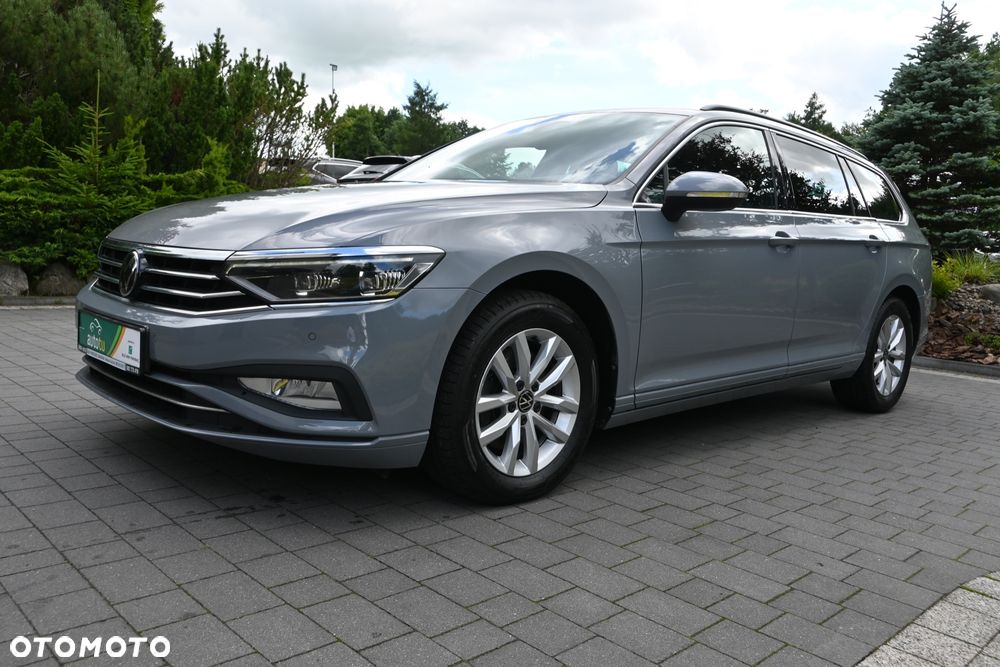 Volkswagen Passat 2.0 TDI SCR DSG Business - 2