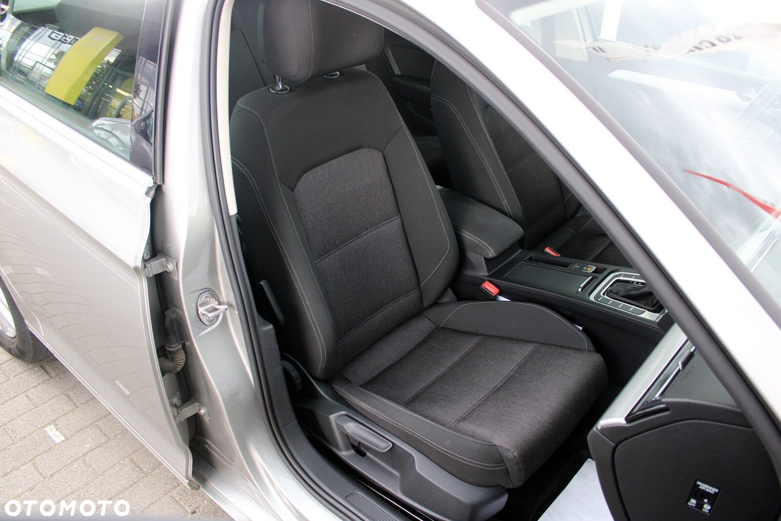 Volkswagen Passat 2.0 TDI BMT Comfortline DSG - 16