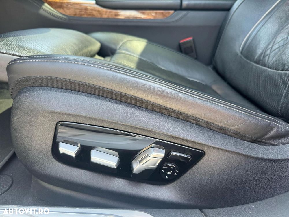 BMW Seria 7 740d xDrive - 25