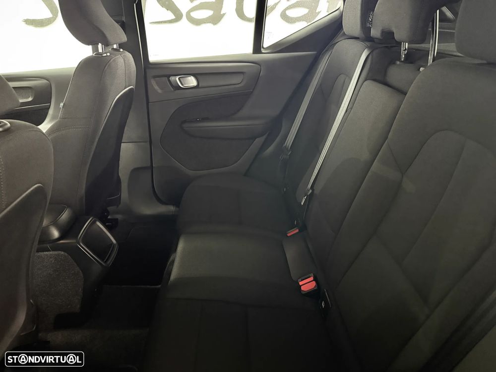 Volvo XC 40 1.5 T2 Momentum Plus - 8