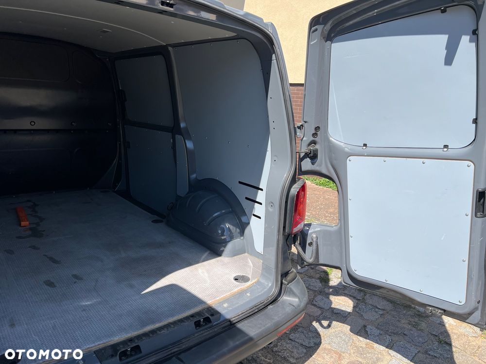 Volkswagen Transporter T6.1 - 8