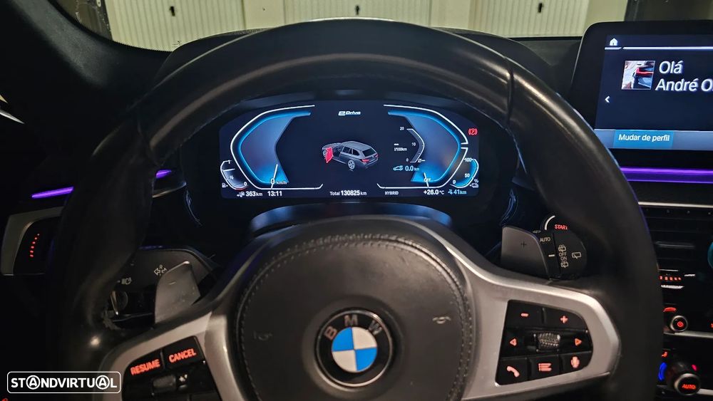 BMW 530 e Pack Desportivo M - 11