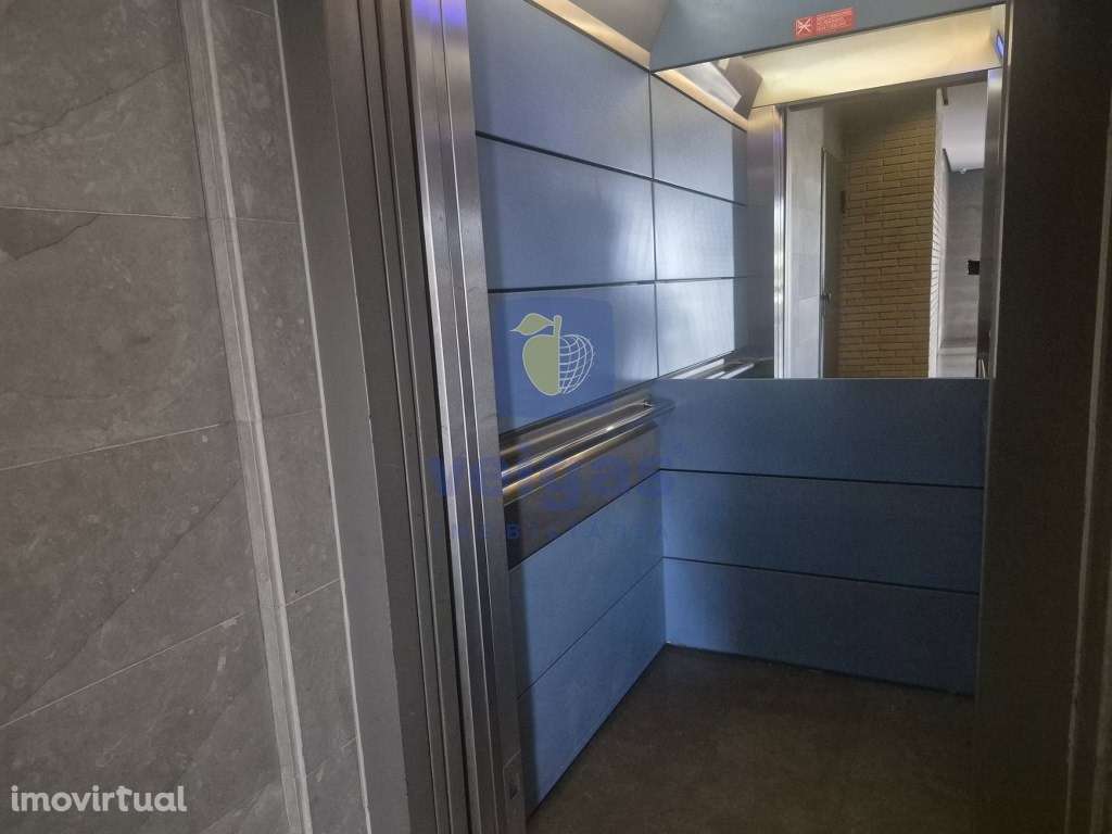 Apartamento T2 em Condomínio Privado com Piscina – Vila Franca de Xira - Grande imagem: 3/35