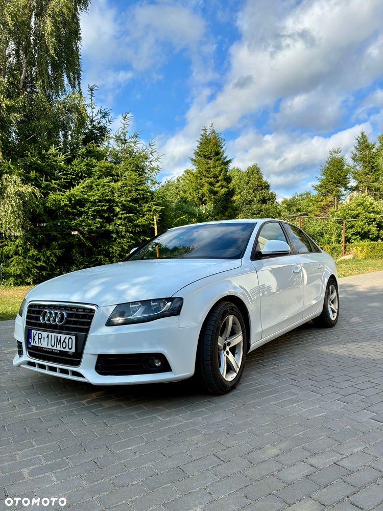 Audi A4 Limousine - 1