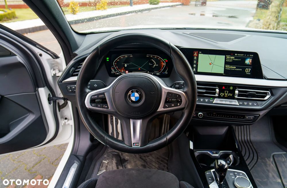 BMW Seria 1 118d Edition M Sport Shadow - 13