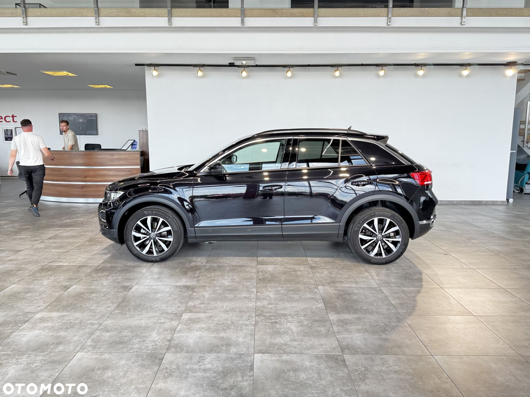 Volkswagen T-Roc - 6