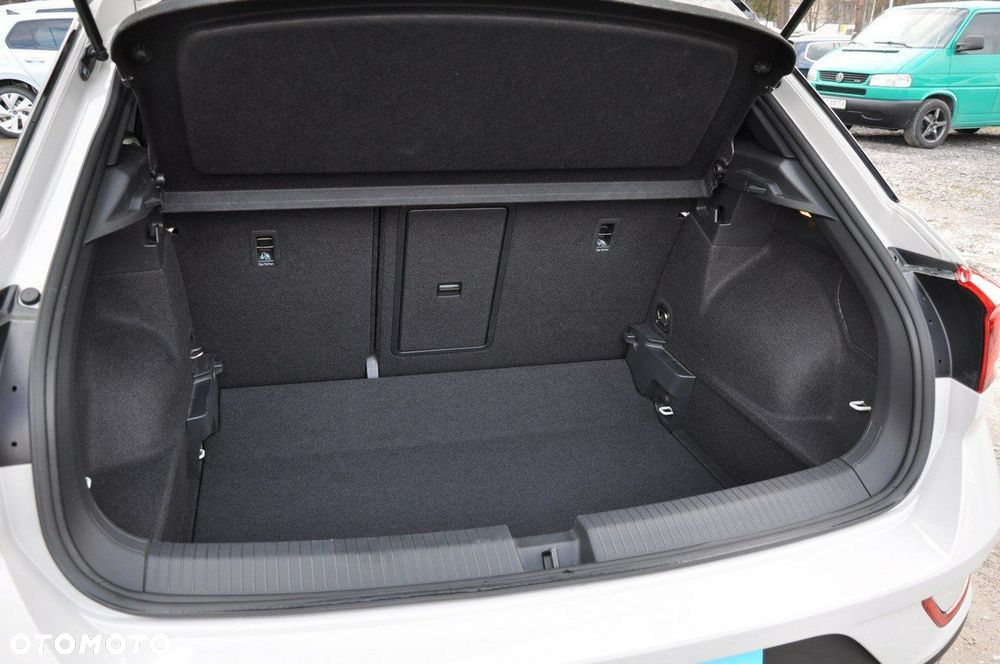 Volkswagen T-Roc - 27