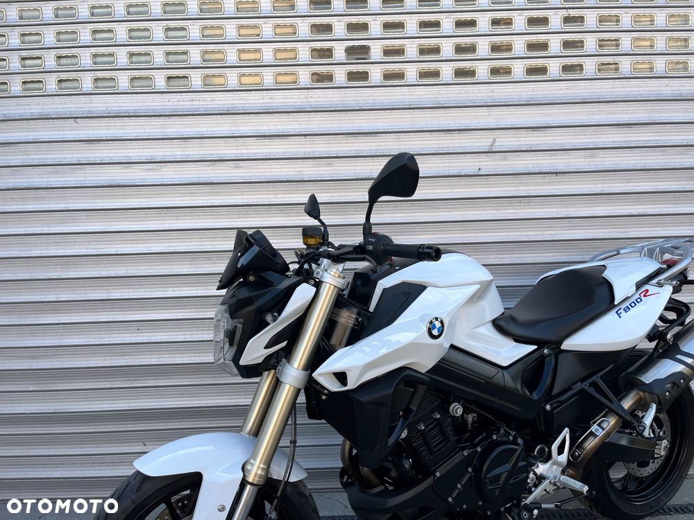 BMW F - 33