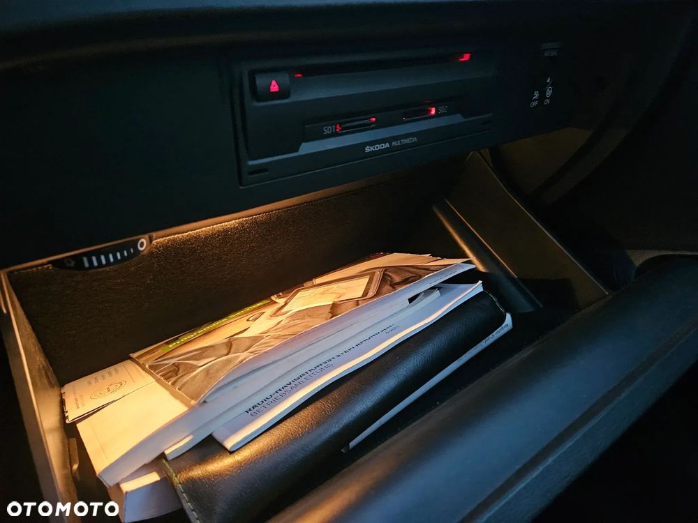 Skoda Octavia 2.0 TDI RS - 20