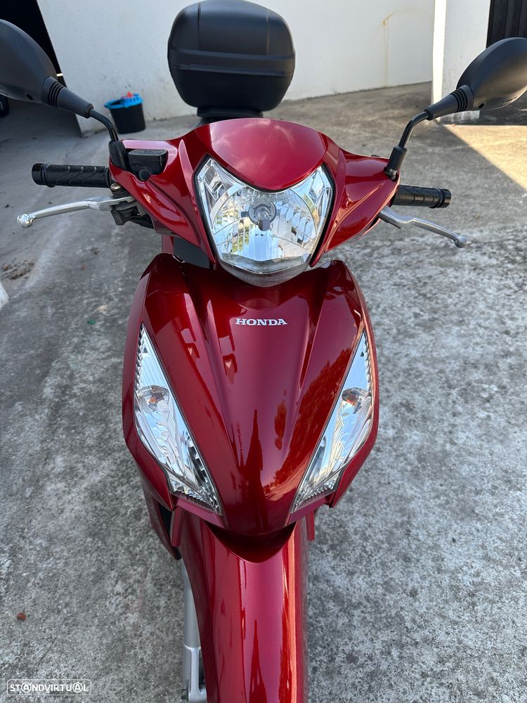 Honda Vision Euro 4 - 1