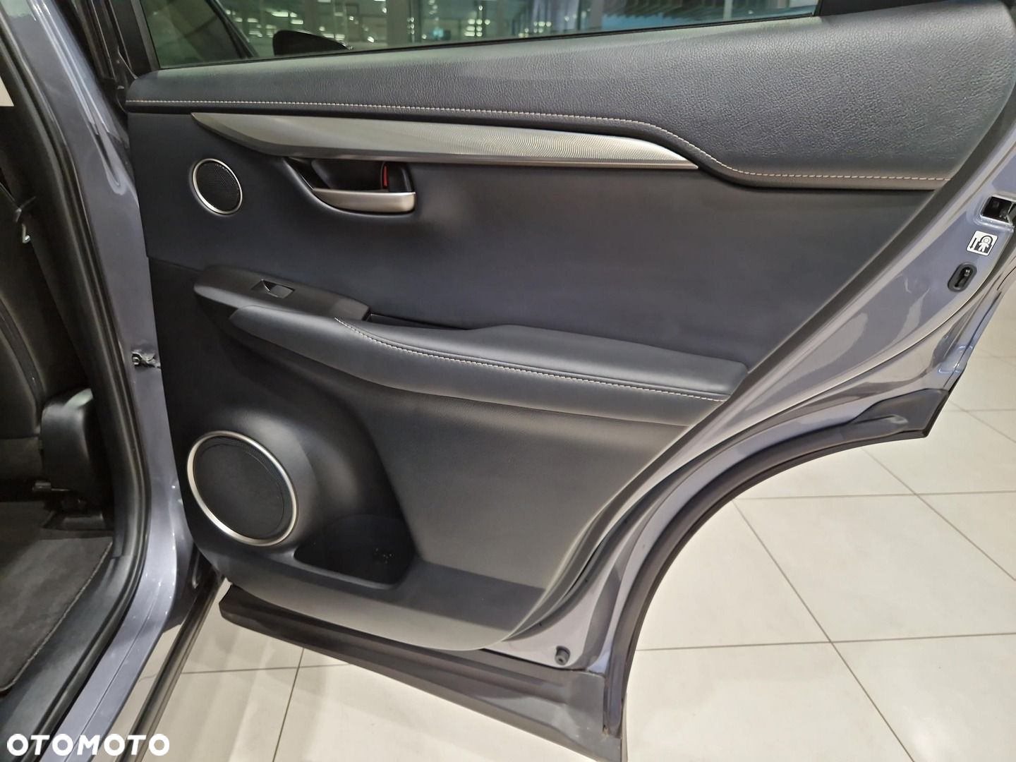 Lexus NX 200t Elite AWD - 12