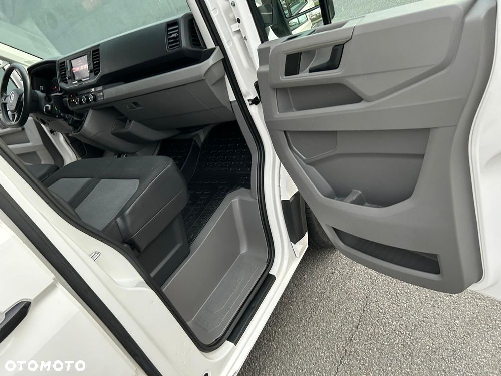 Volkswagen Crafter - 11