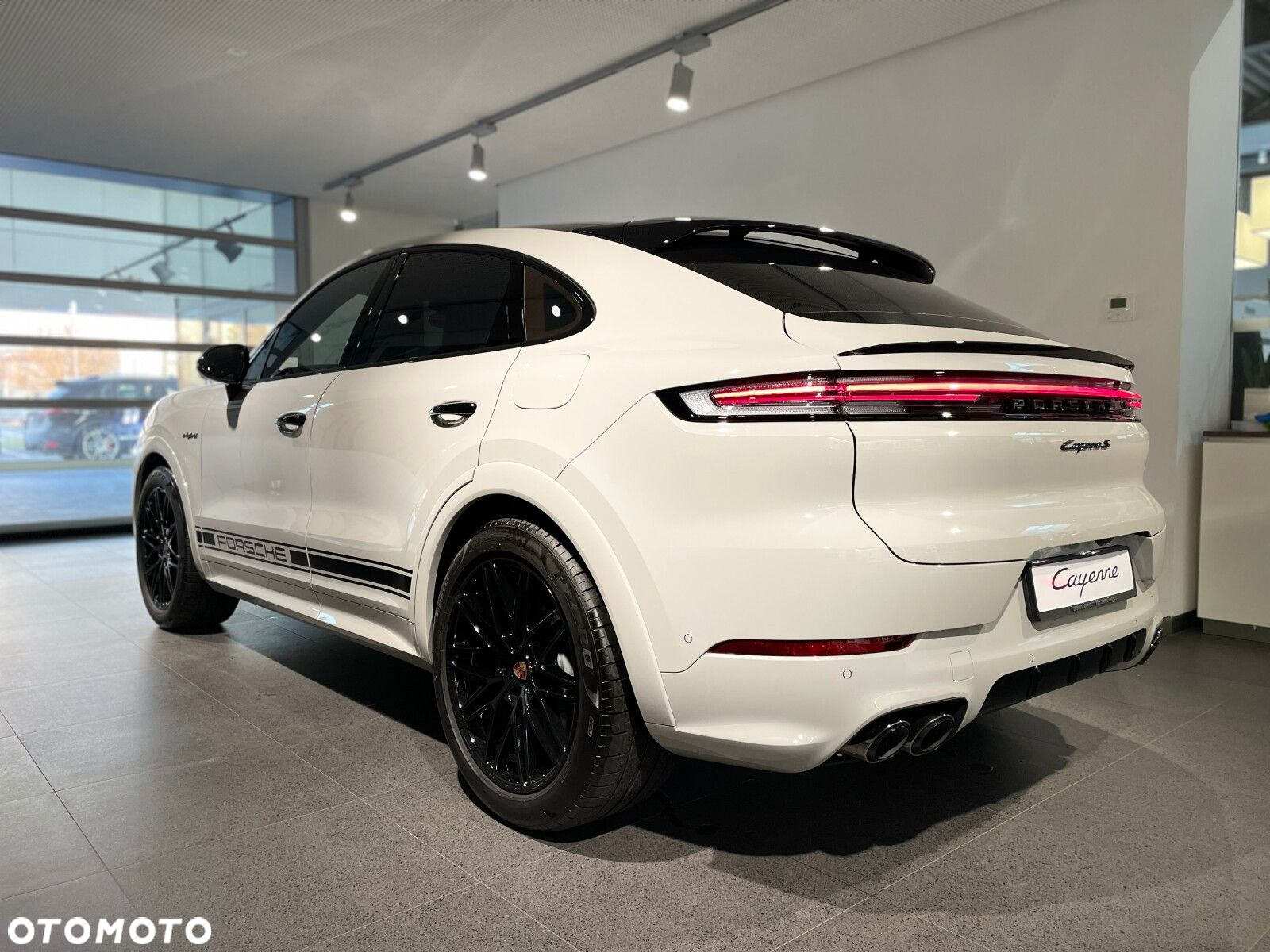 Porsche Cayenne - 5