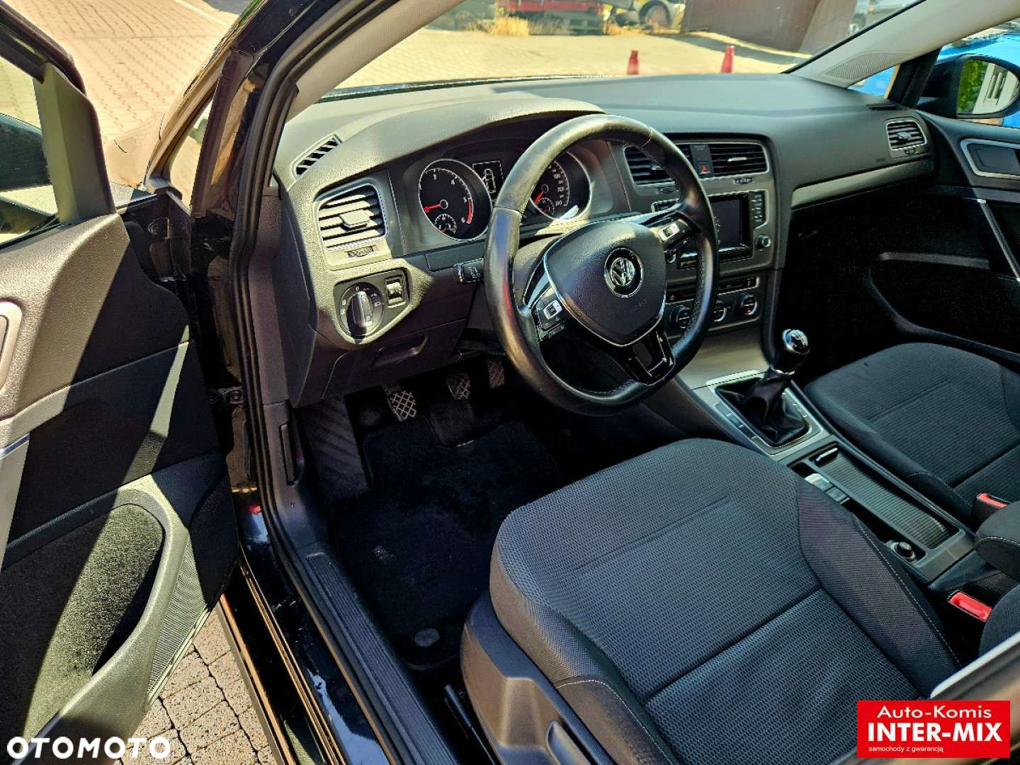 Volkswagen Golf - 11