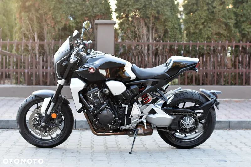 Honda CB - 26