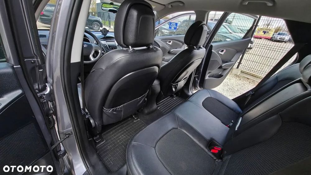 Hyundai ix35 1.6 2WD blue Trend - 23
