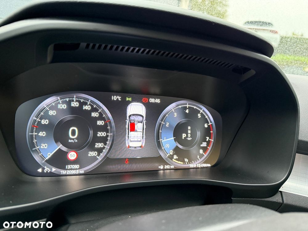 Volvo XC 40 T3 Geartronic Momentum Pro - 22