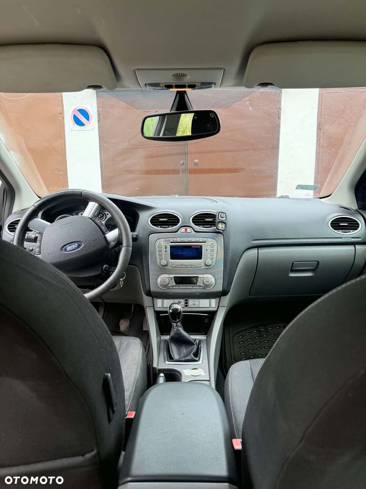 Ford Focus 1.6 16V Titanium - 4