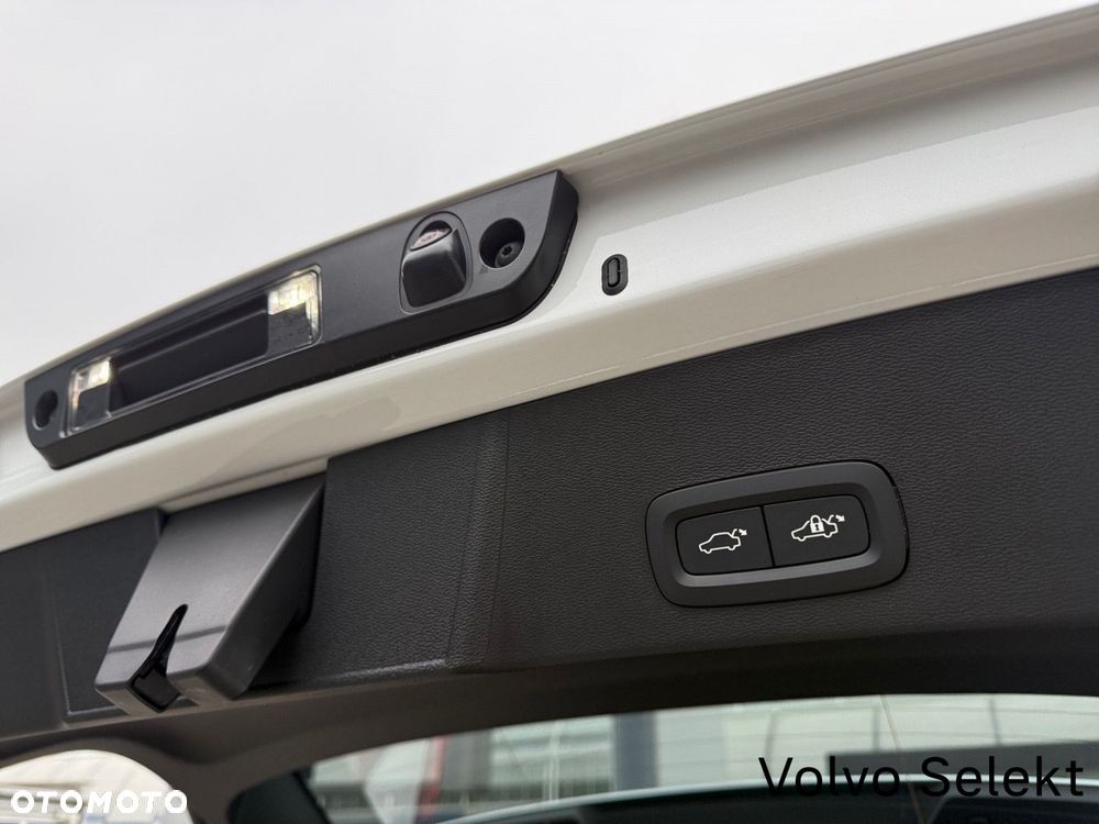 Volvo XC 40 - 33