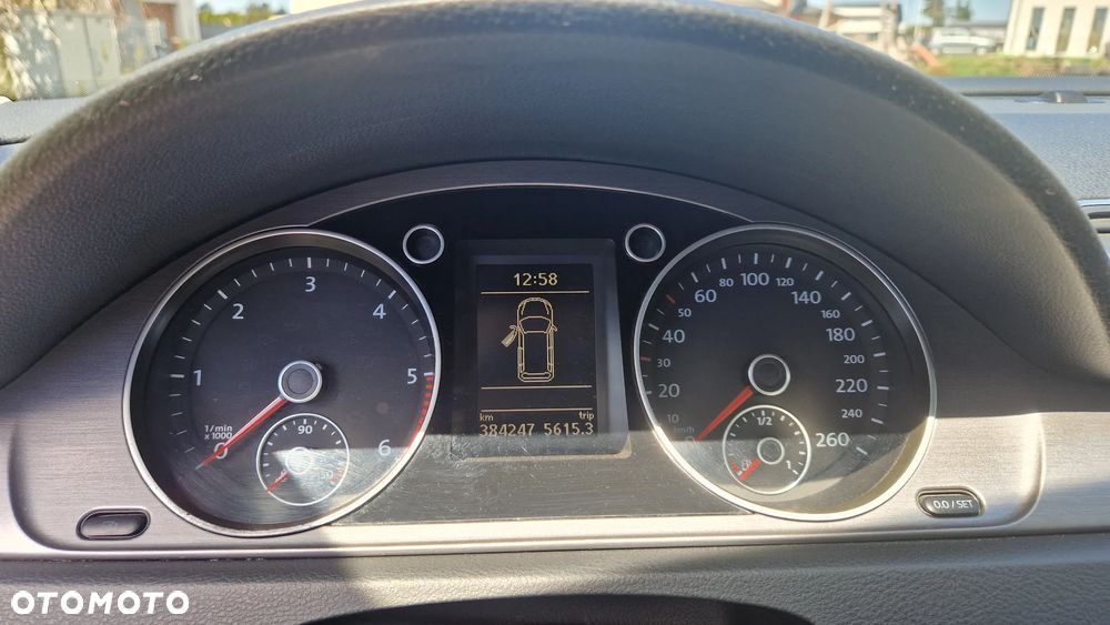 Volkswagen Passat 2.0 TDI BlueMotion Technology Comfortline - 6
