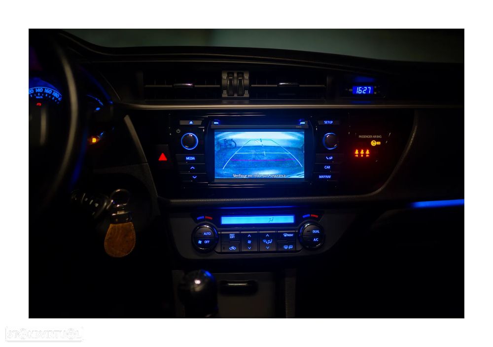Toyota Corolla 1.4 D-4D Comfort+VSC+PM - 7