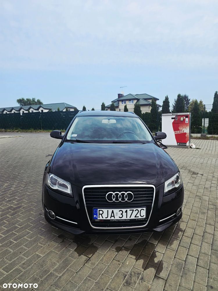 Audi A3 Sportback - 2