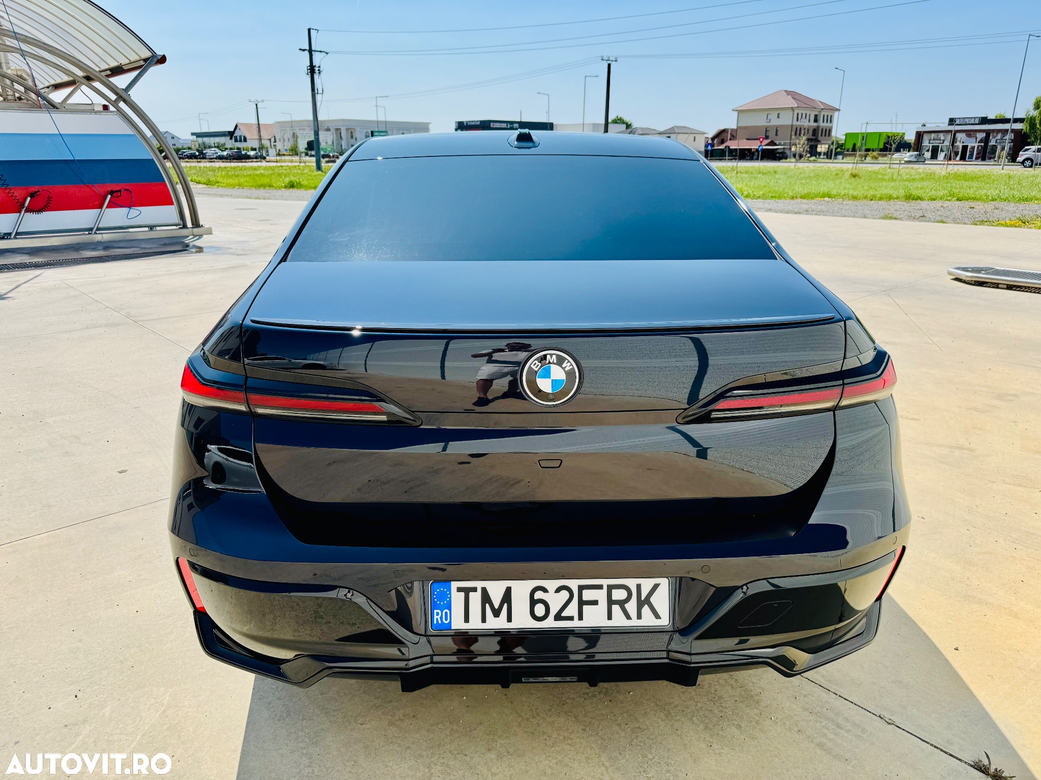 BMW Seria 7 740d xDrive MHEV - 8