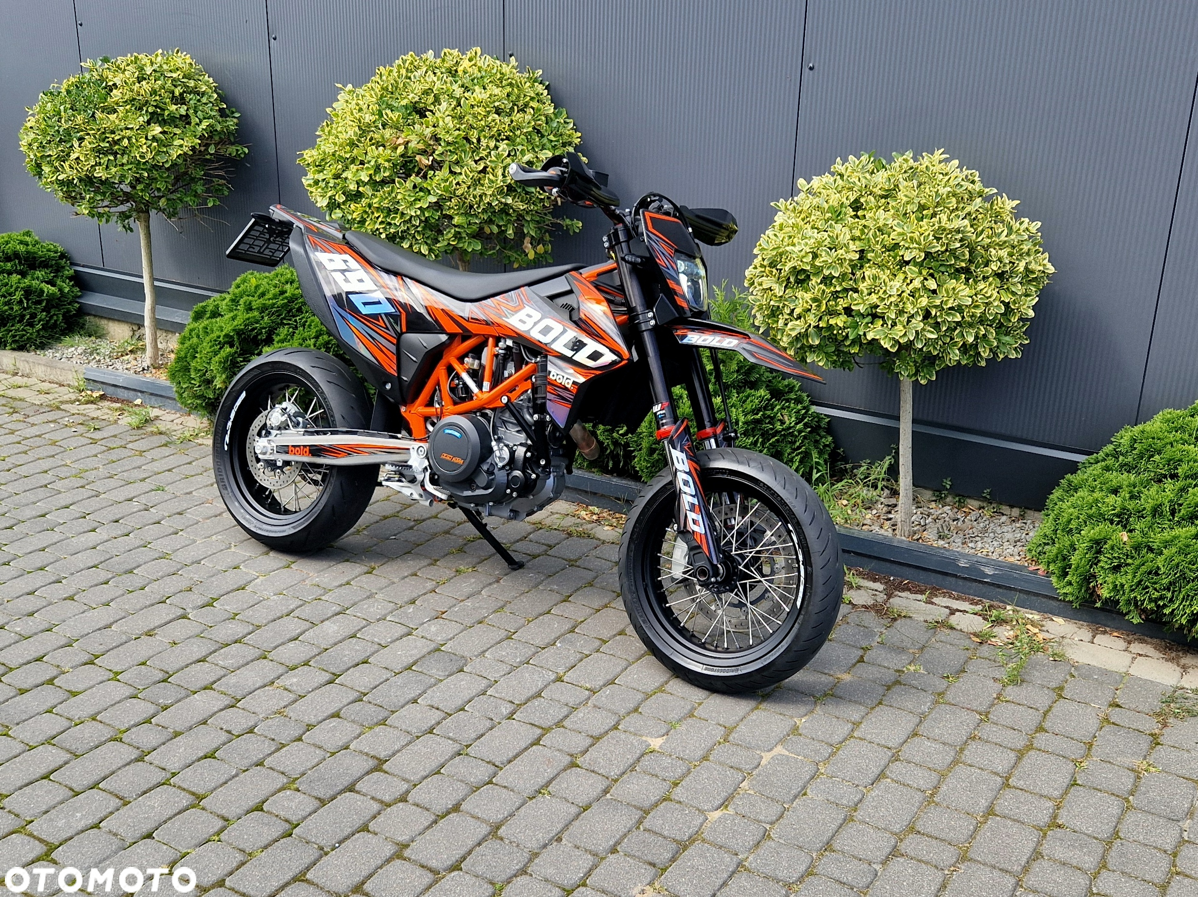 KTM SMC