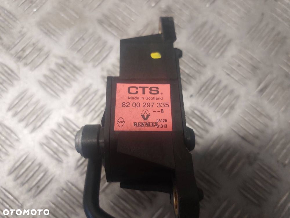 PEDAŁ GAZU POTENCJOMETR RENAULT CLIO III LIFT 1.2 T 8200297335 - 2