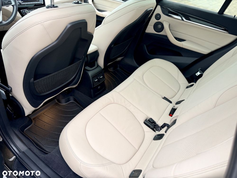 BMW X1 - 32