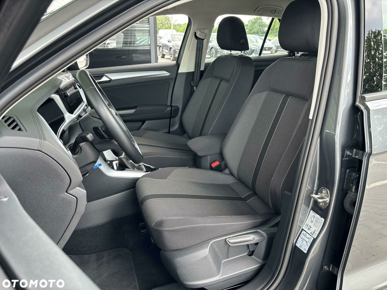 Volkswagen T-Roc 1.5 TSI Life DSG - 13