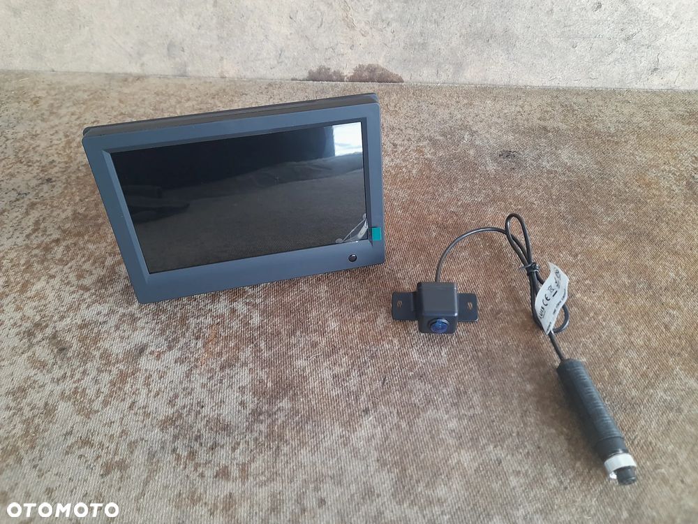 Kamera cofania z wyświetlaczem uniwersalna Luis Technology D17X25825310 - 1